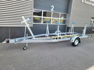 Vlemmix Kølbådtrailer 630x220 1300