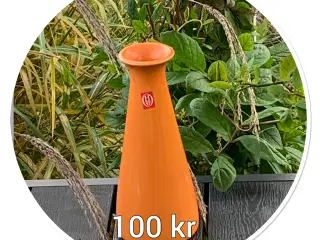 Orange blomstervase
