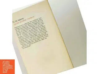 -og det æstetisk moderne af Th. W. Adorno (Bog)
