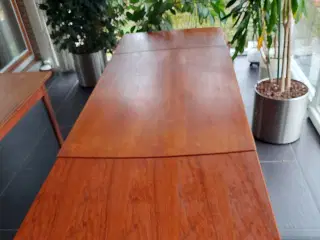 teak spisebord med hollandsk udtræk