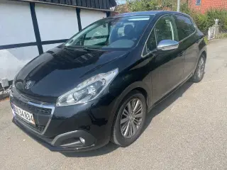Peugeot 208 1,6 BlueHDi 100 Allure Sky