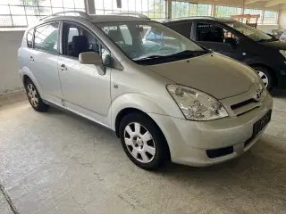 TOYOTA COROLLA VERSO 1,6 SPORTS VAN