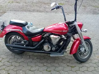 Yamaha XVS1300A nysynet årg.07 lavkm