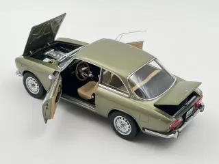 1973 Alfa Romeo 2000 GTV - Limited Edition - 1:18