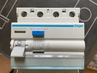 HPFI-relæ, Hager CDA 440 K