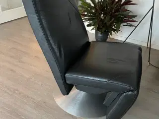 Lækker lænestol i læder