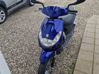 Scooter Peugeot 