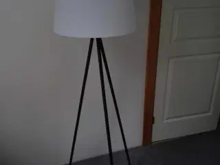 Gulvlampe (kan bruges udendørs)