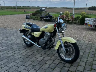 Suzuki GZ 250