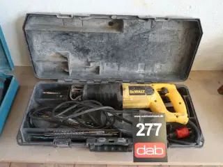 Bajonetsav, DeWalt DW303-os