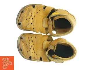 Sandaler i størrelse 24 fra Tikki (str. 24 )