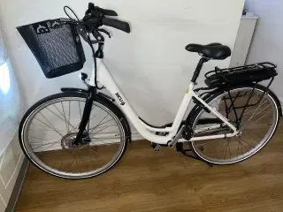 flot MCU  dame elcykel 28"  7 gear.