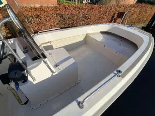 Limbo 585 med 90 hk Suzuki