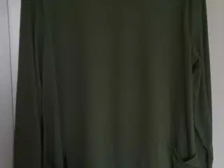 Lækker grøn Bluse med lommer i str XXL