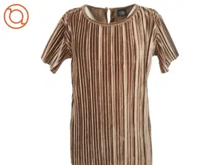 T shirt fra Sofie Schnoor (ca. str. 12-14 år)