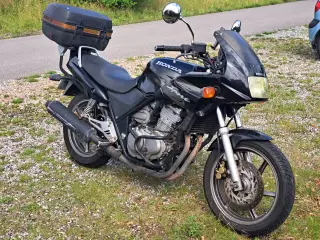 Honda cb 500 s