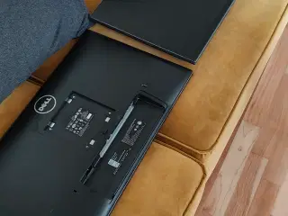 2x Dell U2414Hb