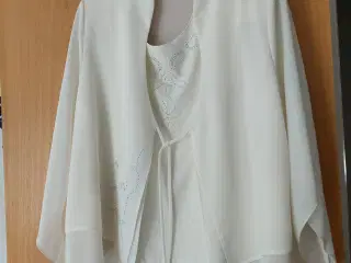 Overdel jakke og bluse