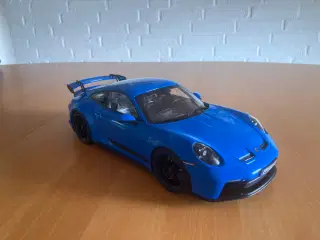 Porsche 911 GT3 1:18