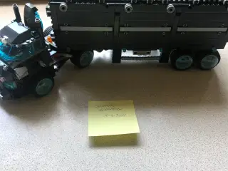 Lego Ultra Agents 70165