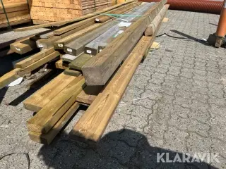 Blandet LOT : Tømmer