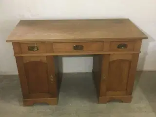 Pænt gammelt skrivebord