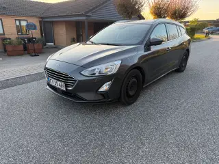 Ford Focus 1,0 EcoBoost Titanium Business stc.