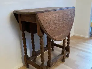 antikt klapbord i egetræ