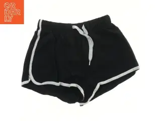 Korte bukser med bindebånd og kanter fra H&M (str. 146)