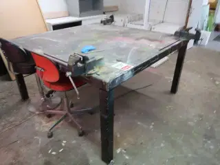 Svejsebord med 3 skruestik