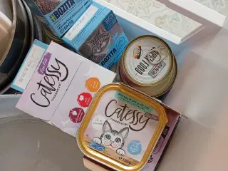 Kattemad gives væk 