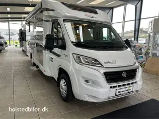 2017 - Carado T 449 Perfect 10   Automatgear, queensbed og udstyr.
