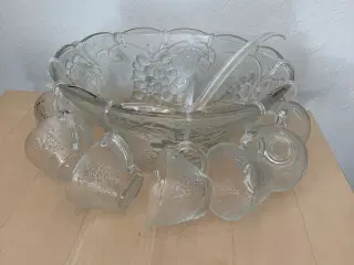 Gløg sæt bowle og 12 kopper i glas og 1 opøserske