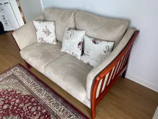 2 personers sofa, lænestol og skammel