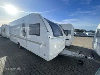 2026 - Adria Adora 613 UT   Adria Adora 613 UT årg. 2026 4 sovepladser, 5 siddepladser.