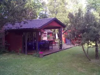 Lille hyggeligt sommerhus p� M�n, velegnet til 2-3 personer eller familie med 1-2 b�rn