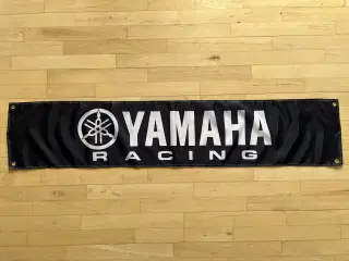 Flag med Yamaha Racing