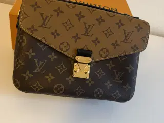 Louis Vuitton Pochette Metis Reverse Sælges