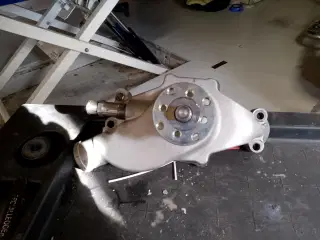 Vandpumpe til Corvette C4