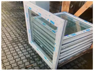 Ref: Helt nye plastik vinduer