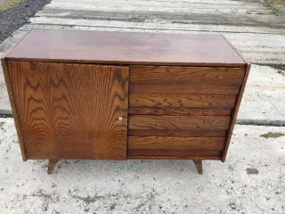 Unikke design skabe af Jiri Jiroutek, Tjekkiet.
