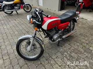 Motorcykel Suzuki GT 250