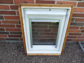 VELUX-vindue  70x55 cm - Ovenlysvindue