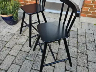 Sort Ikea AGAM junior stol sælges
