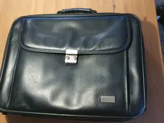 attache taske i læder