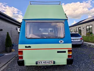 Veteran autocamper benzin motor. 