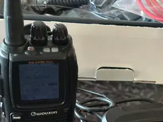 Walkie talkie navi , wouxun 