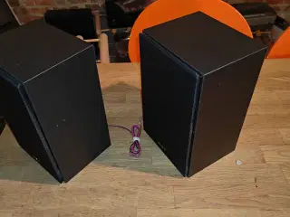 Sæt små Sony 8ohm højtalere 