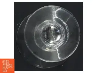 Drikkeglas på fod (str. 13x7,5 cm)