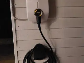 El-ladeboks model Elvi m. fast kabel, hvid